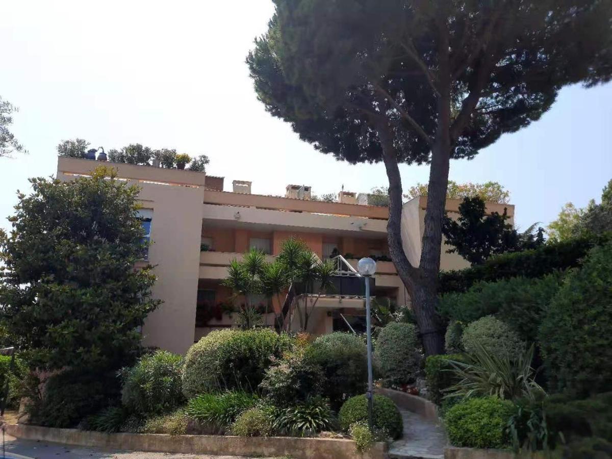 Appartement Appt 70m2, 3p, Toit-terrasse, Vue Mer, Proche Vallauris